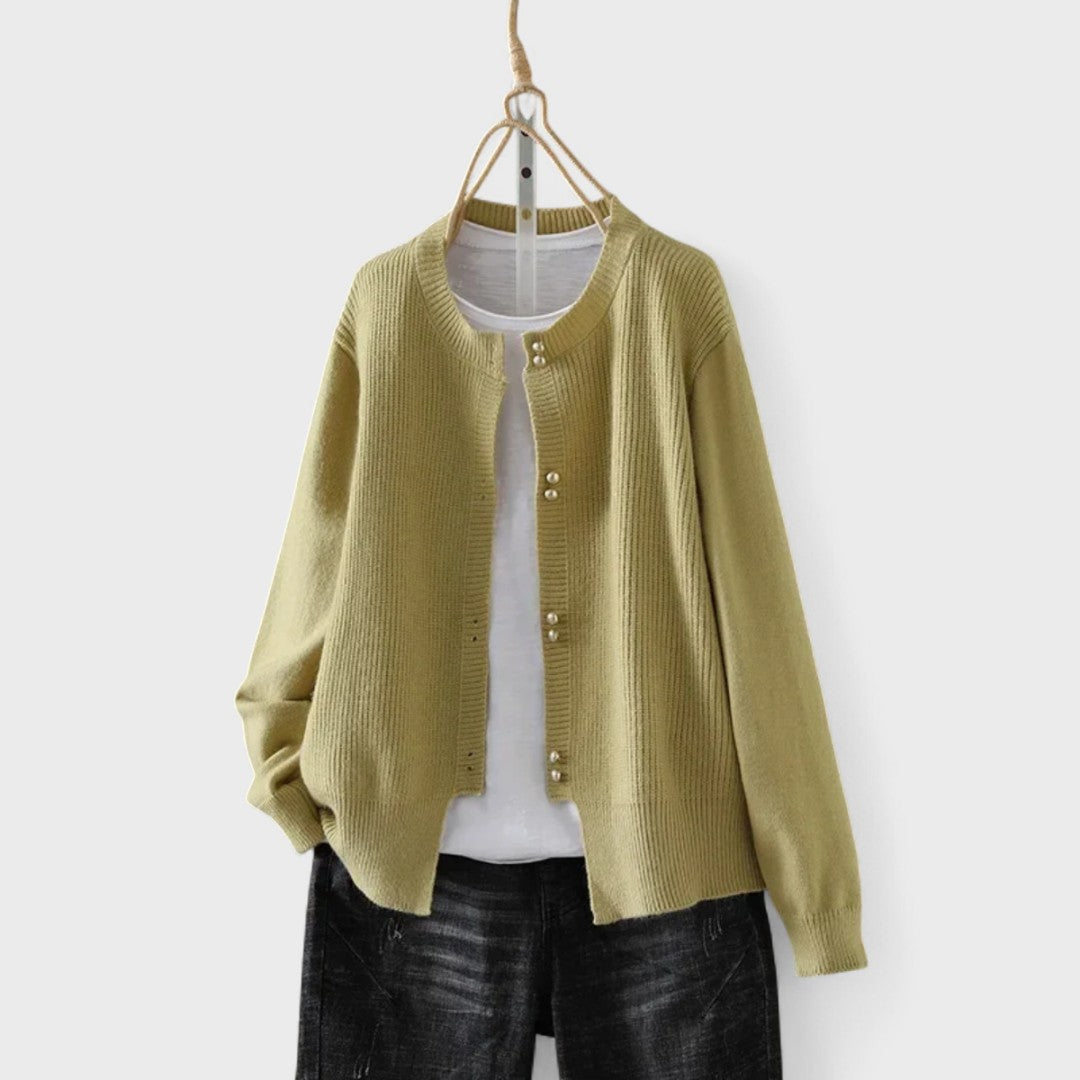 Auri - Comfortable Cardigan