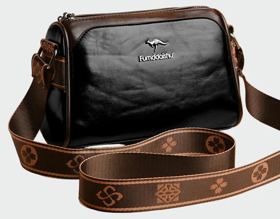 Magdaléna Nadčasová Bolso de Mano LesklýElegantníKabelka